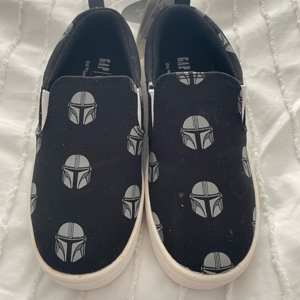 GAP Kids Star Wars slide on shoes size 13